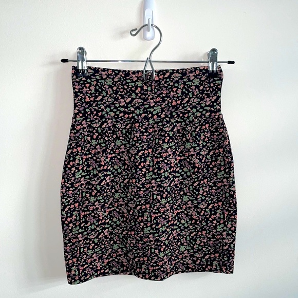 Aritzia Talula Speckled Mini Skirt - Picture 5 of 6
